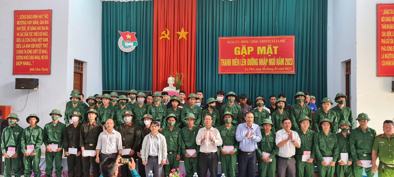 UBND Xã Ea Phê Gặp mặt các thanh niên chuẩn bị lên đường nhập ngũ năm 2023
